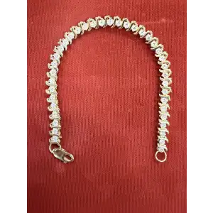 Gold 14k Bracelet , with small Diamond